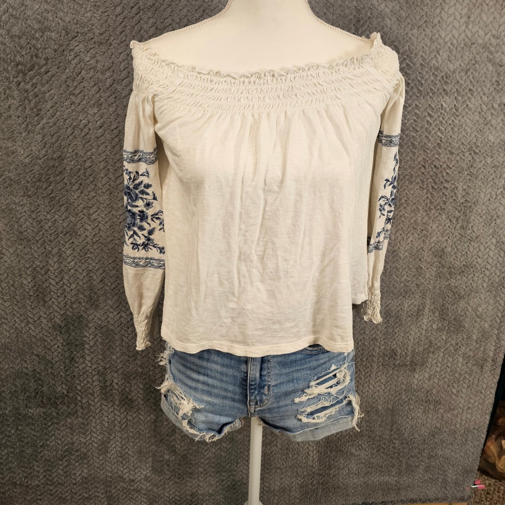 American Eagle Boho Cottagecore Embroidered Off Shoulder Peasant Top‎ Sm Floral
